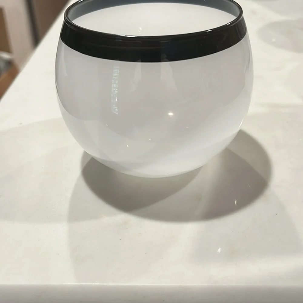 Individual Roly Poly Glasses - White with Thick Black Rim / NWT